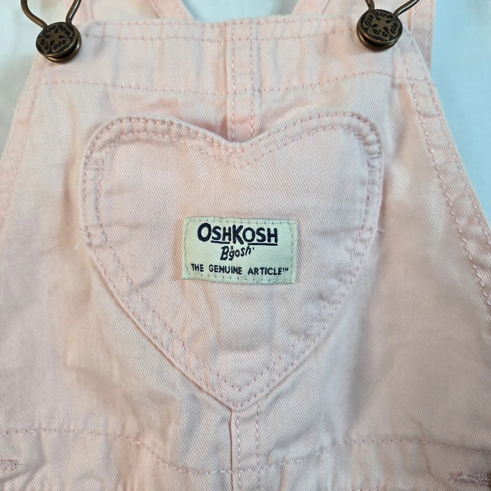 OshKosh B'gosh Baby Girl Light‎ Pink Heart Pocket Adjustable Straps Overalls 18M